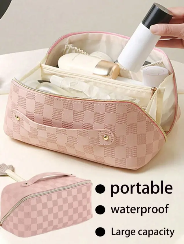 Bolso de Maquillaje de Piel Rosado 2
